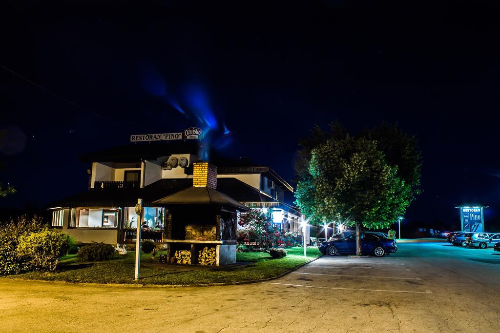 Restaurant Rooms Pino Slunj Exteriör bild
