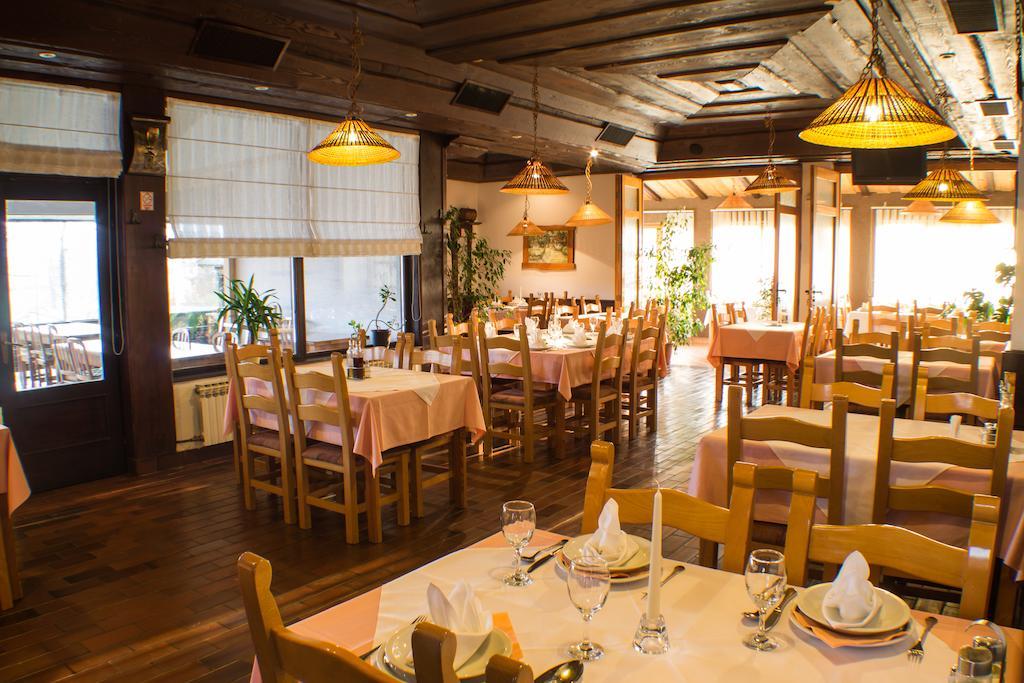 Restaurant Rooms Pino Slunj Exteriör bild