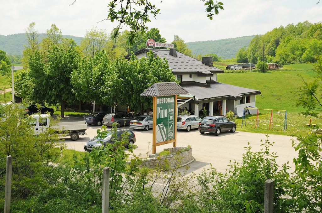 Restaurant Rooms Pino Slunj Exteriör bild